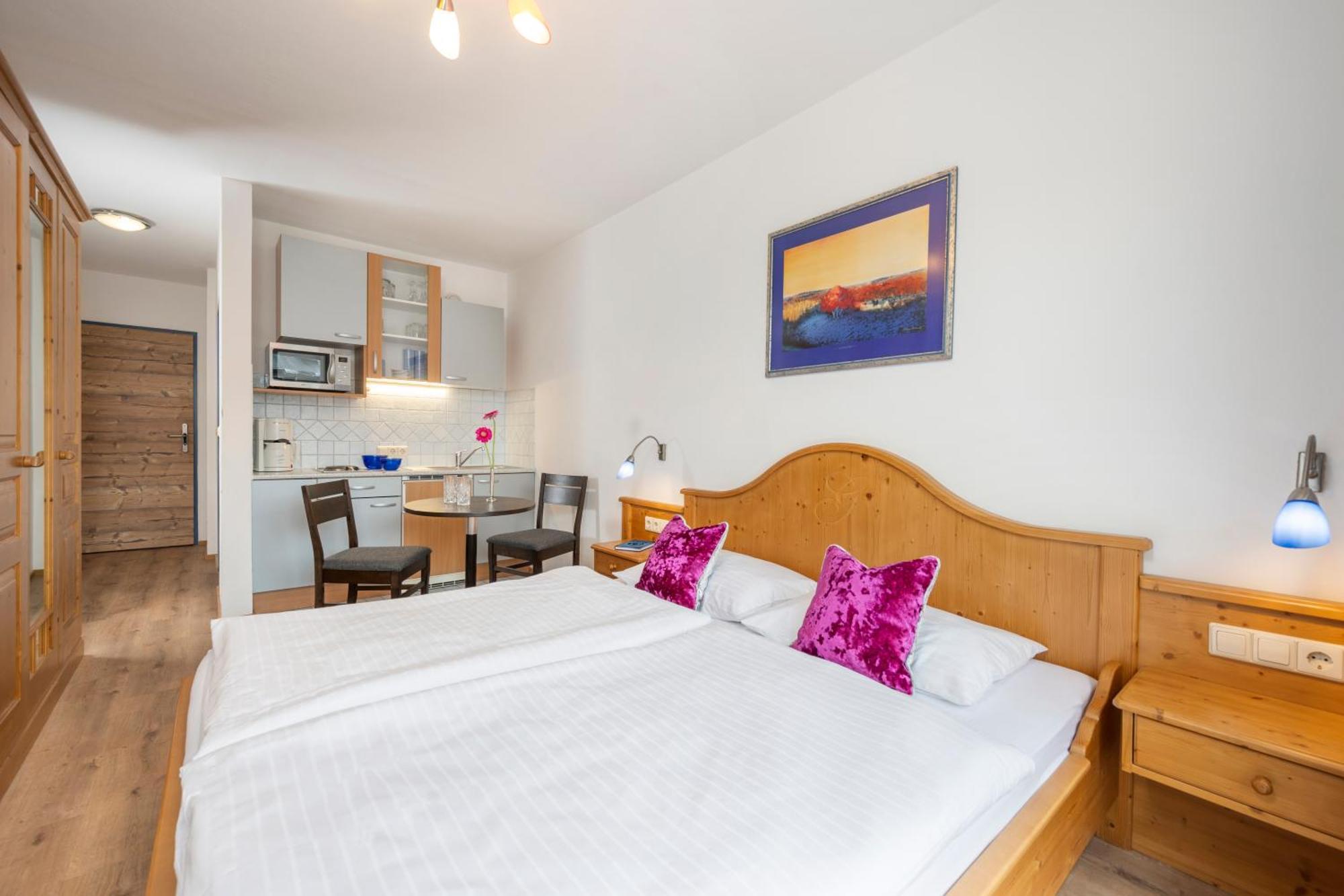 Mia Appartements - Non-Serviced Appartements Обертауэрн Экстерьер фото